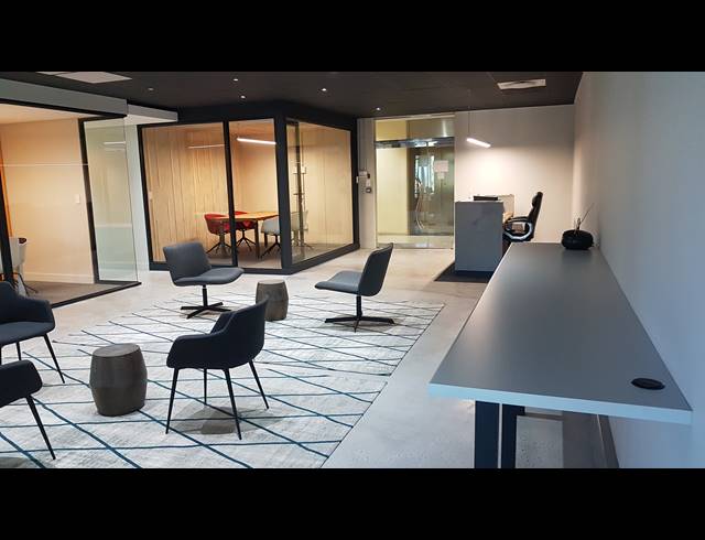 403M² OFFICE TO LET IN TYGER VALLEY